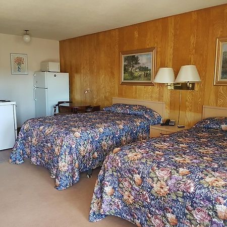 A-1 Alberni Inn Port Alberni Bagian luar foto