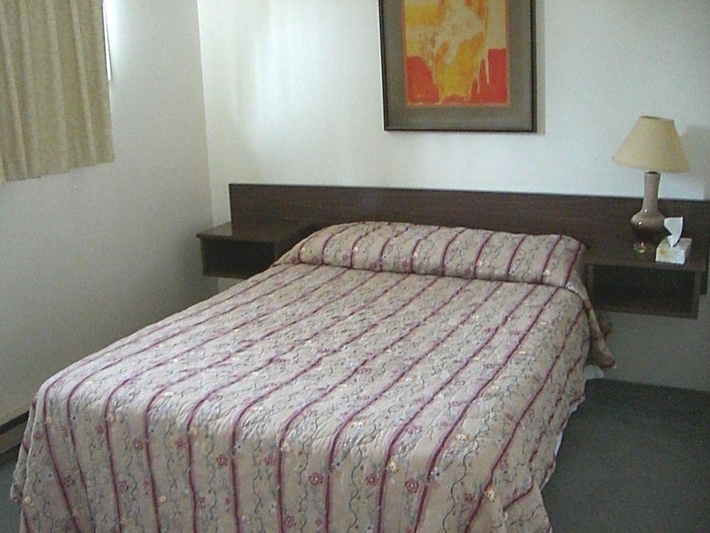A-1 Alberni Inn Port Alberni Bagian luar foto