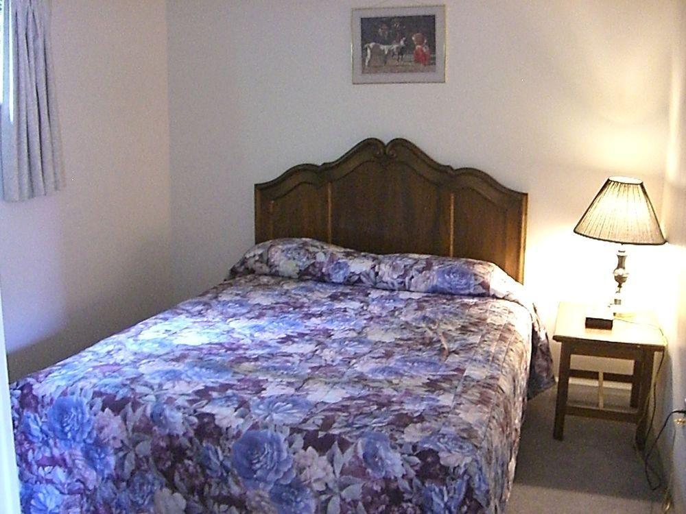 A-1 Alberni Inn Port Alberni Bagian luar foto