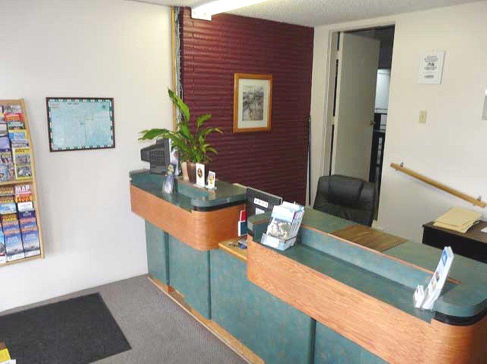A-1 Alberni Inn Port Alberni Bagian luar foto