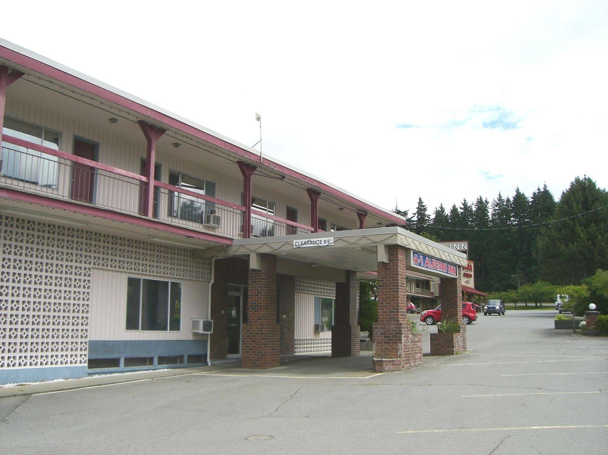 A-1 Alberni Inn Port Alberni Bagian luar foto