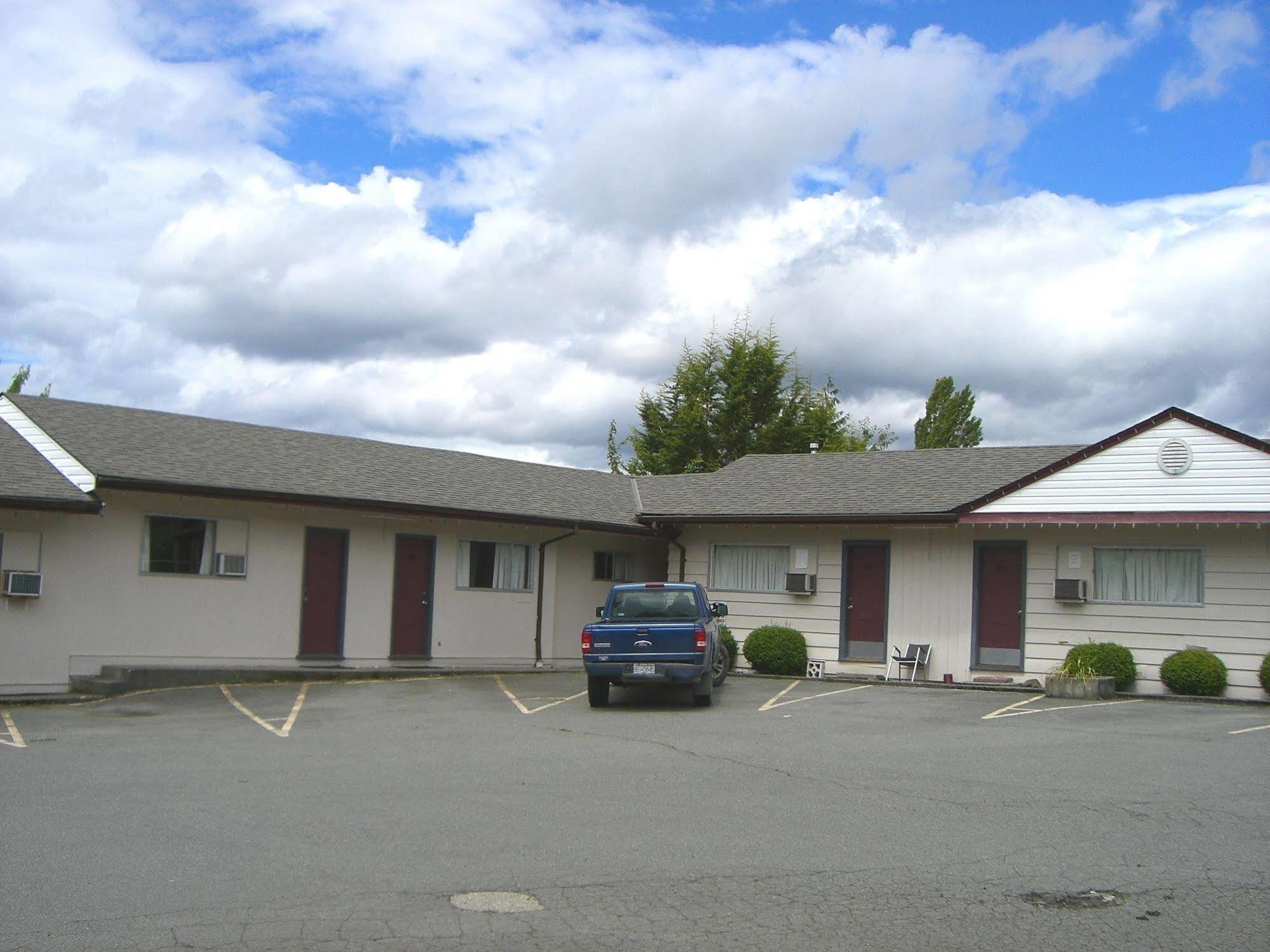 A-1 Alberni Inn Port Alberni Bagian luar foto
