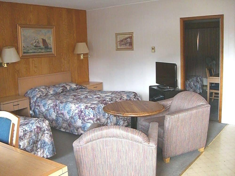A-1 Alberni Inn Port Alberni Bagian luar foto
